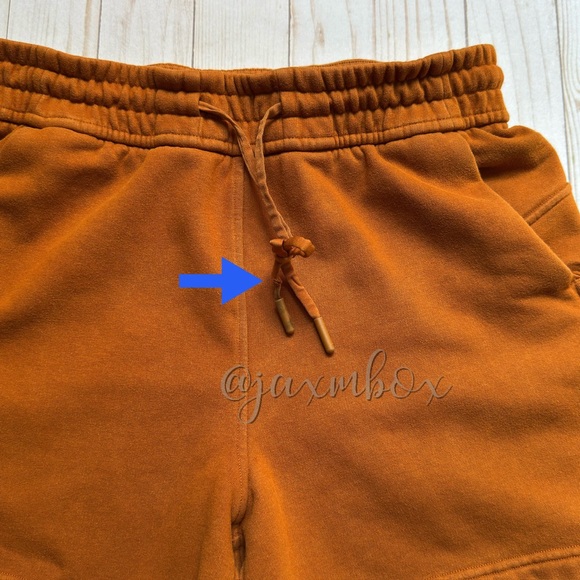 Lululemon Loungeful High-Rise Short 4" Butternut Brown Size 4 - Picture 10 of 10